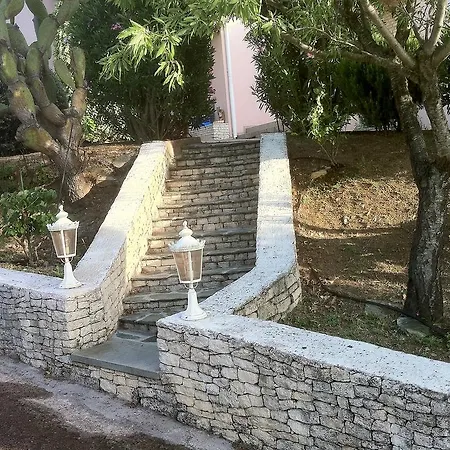 F3 Dans Elofred Saint-Florent (Corsica)